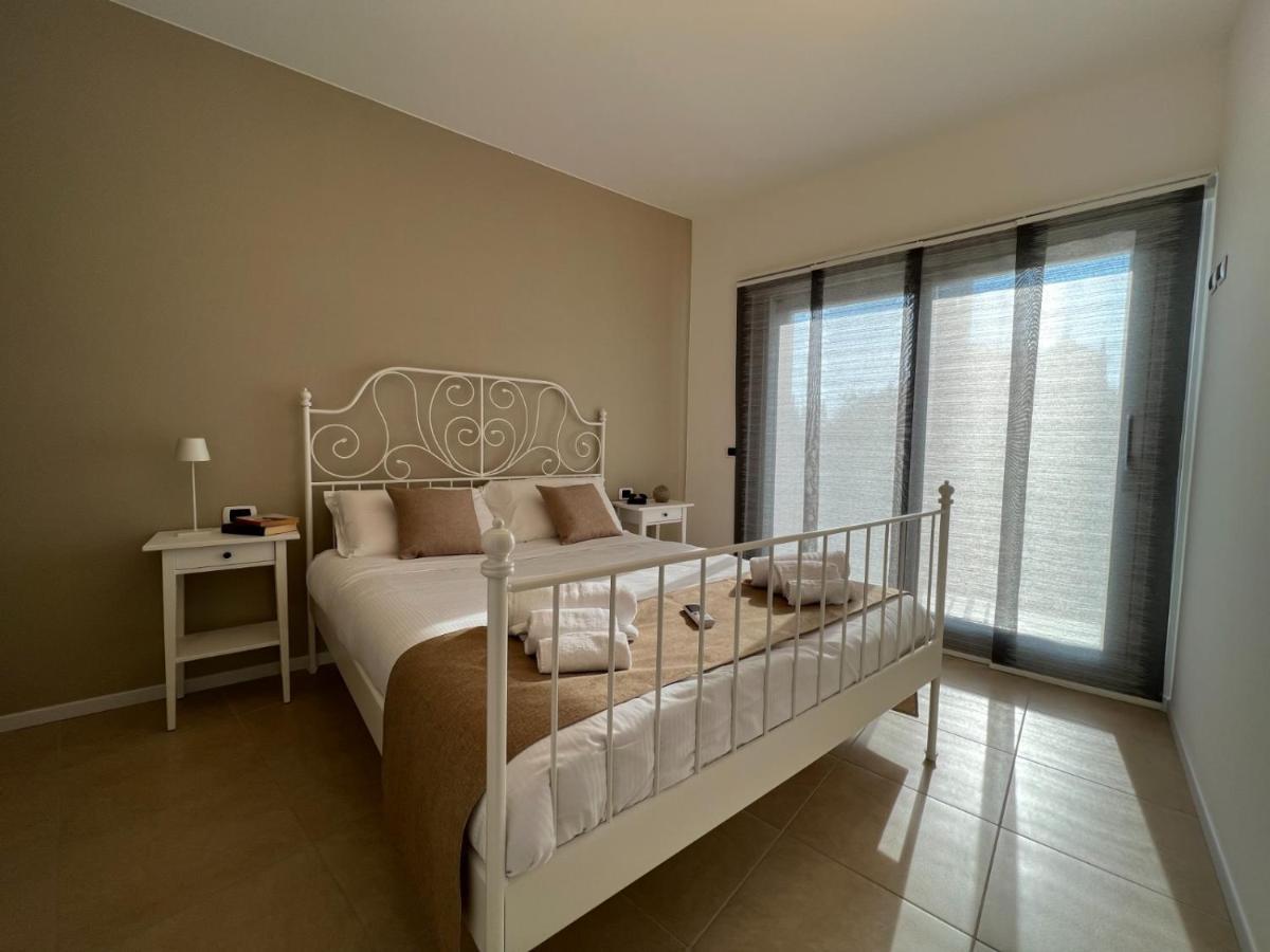 Alexandra'S Sunset Apartment โดมาโซ ภายนอก รูปภาพ