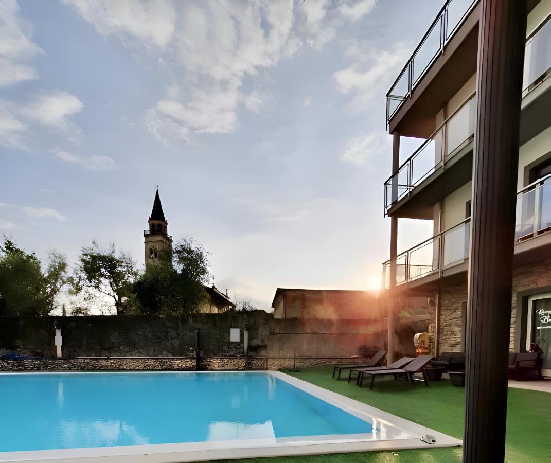 Alexandra'S Sunset Apartment โดมาโซ ภายนอก รูปภาพ